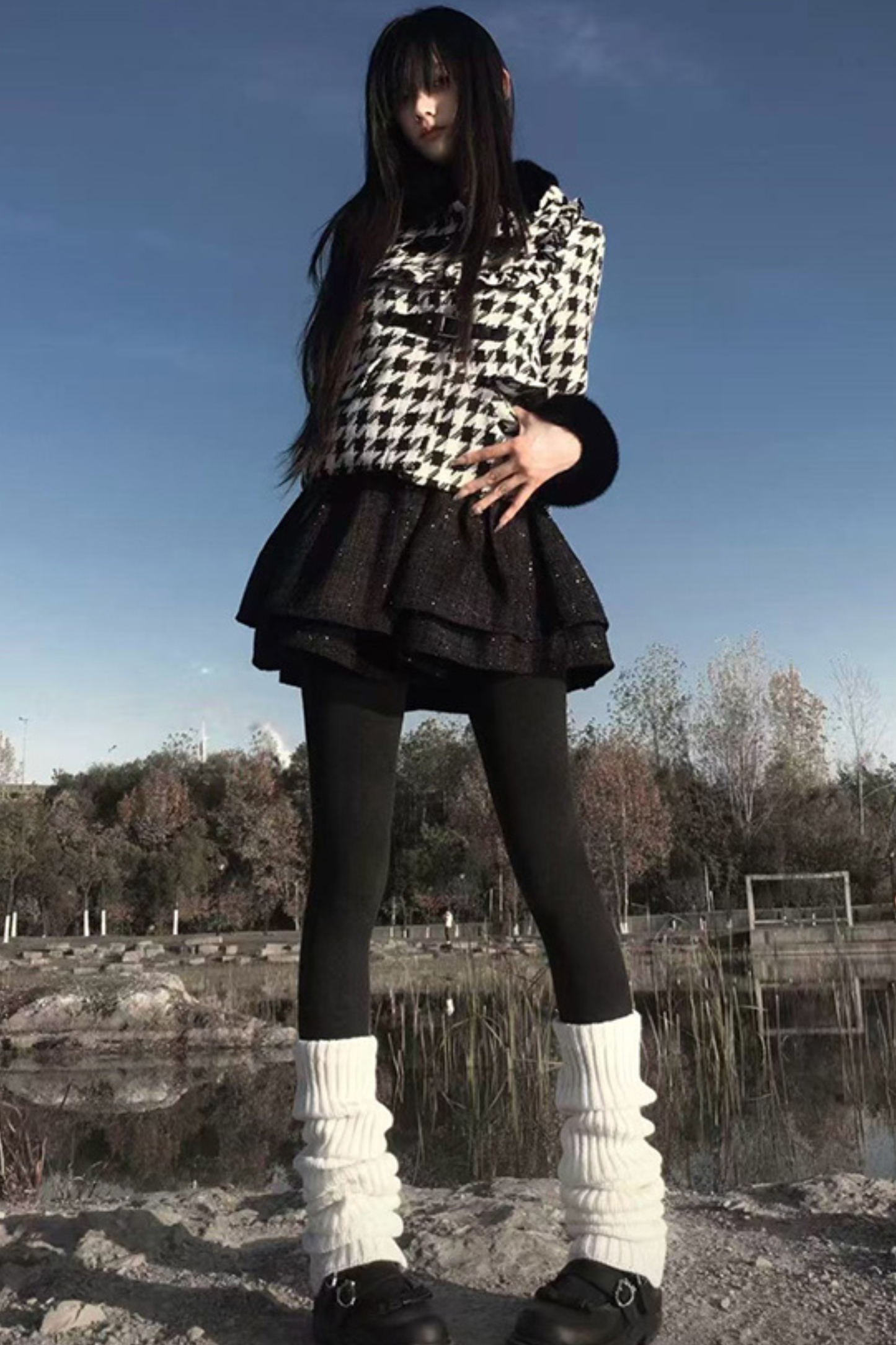 千鳥格子スイートジャケット+ブラックラメスカート