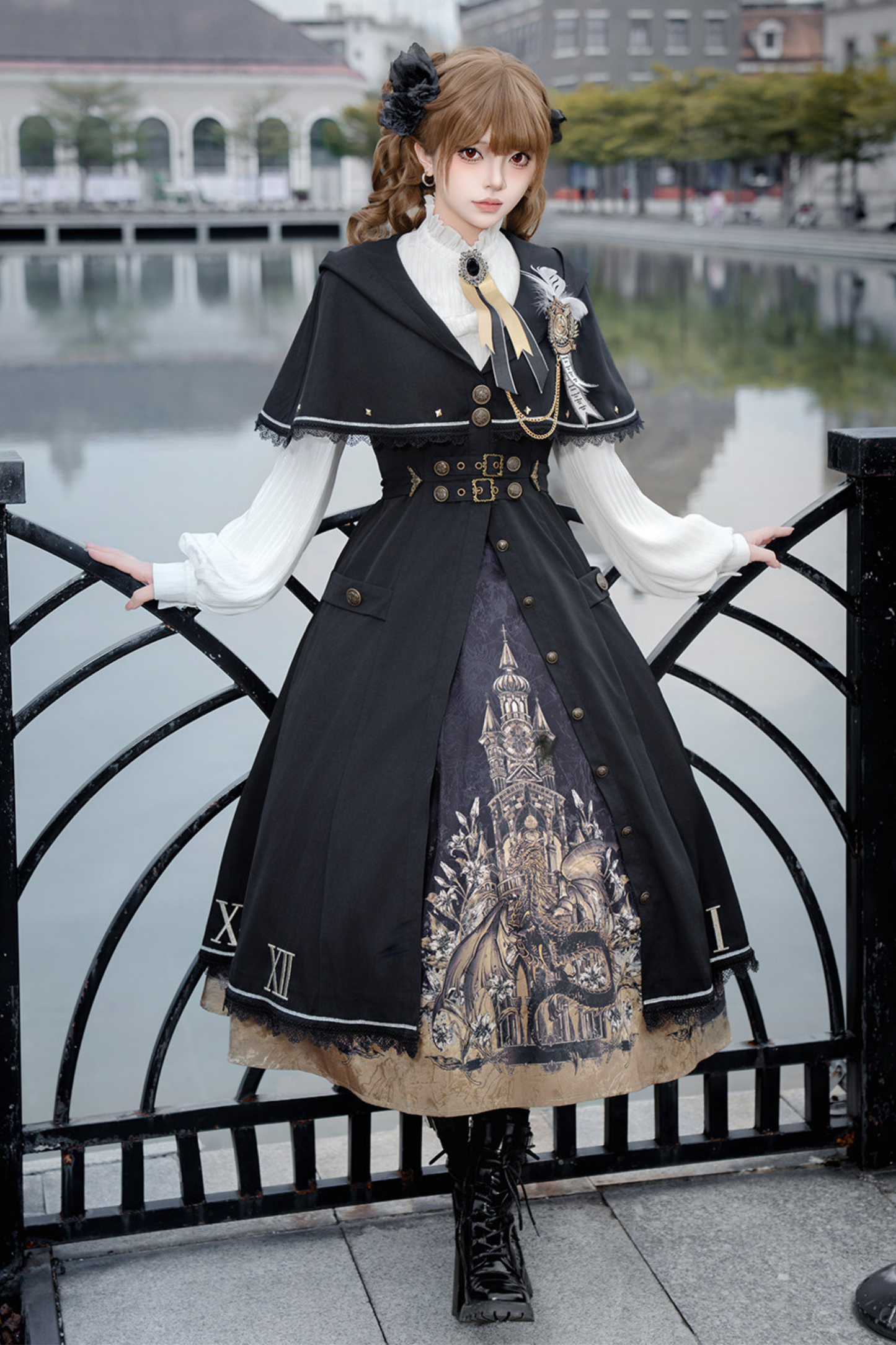 ドラゴンアリアロリータケープコート+トップス+スカート