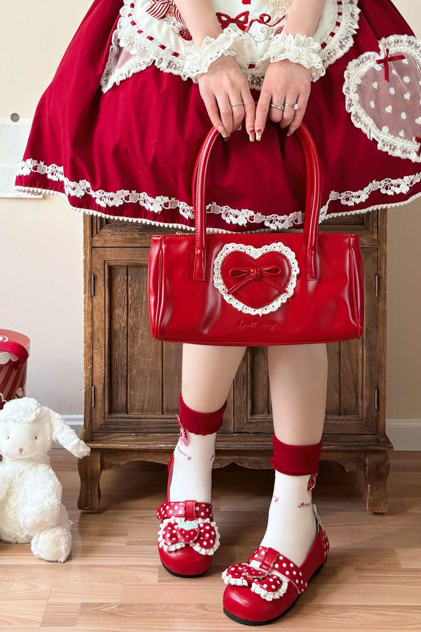 ストロベリーポルカドットフラットシューズ