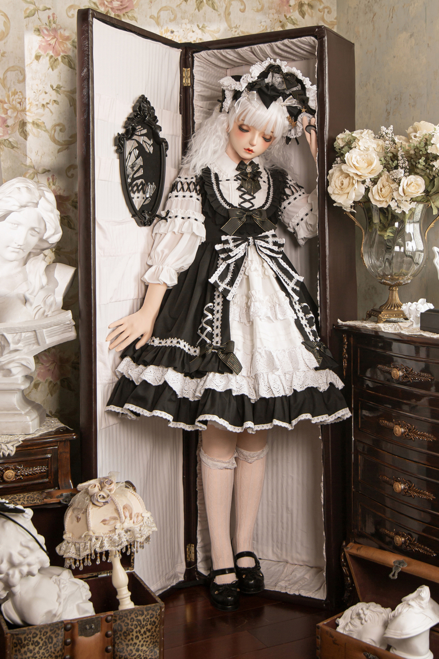 Chic ribbon doll Lolita dress