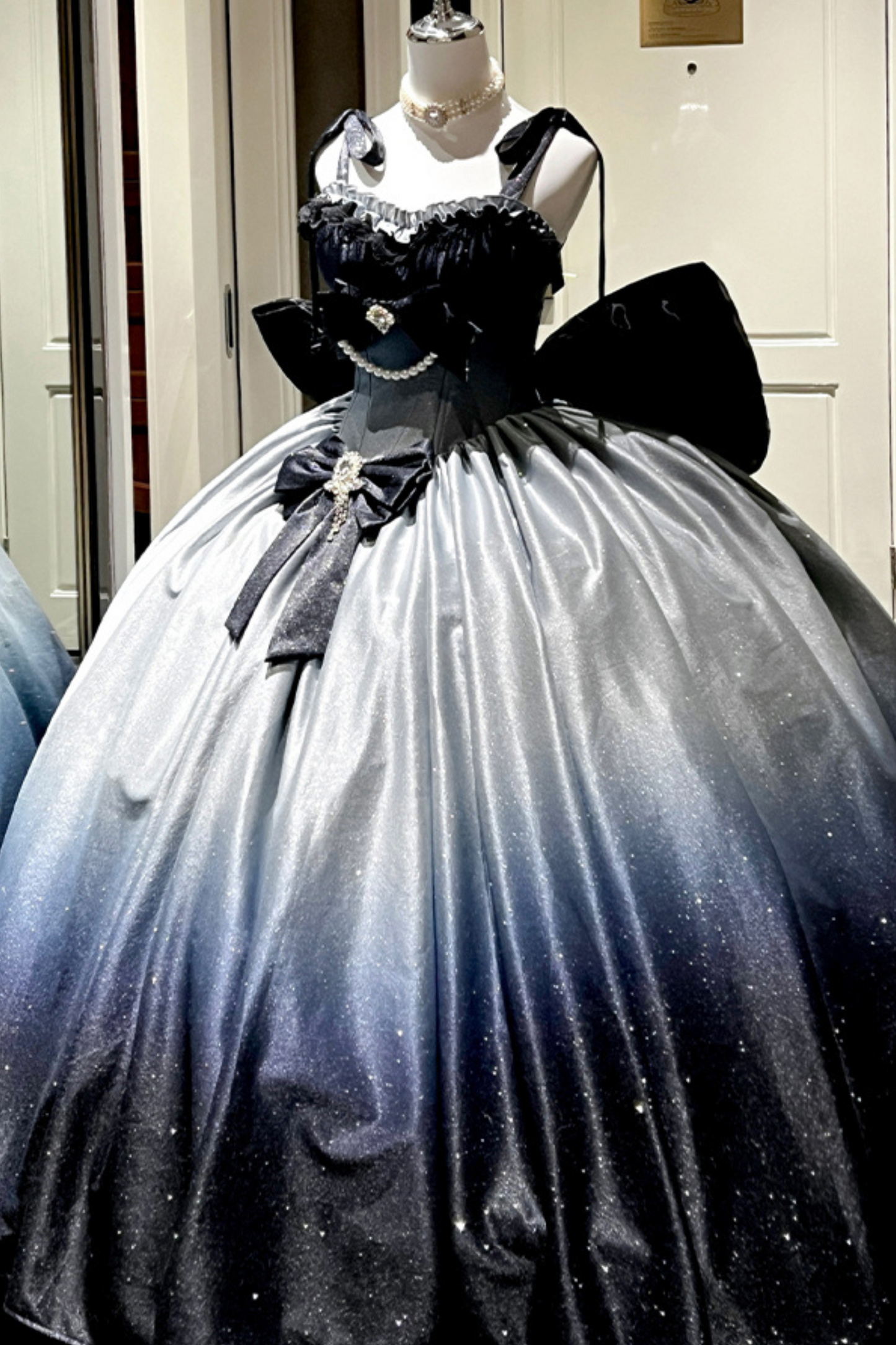 [Reservations] Dark Mode Gradation Lolita Dress