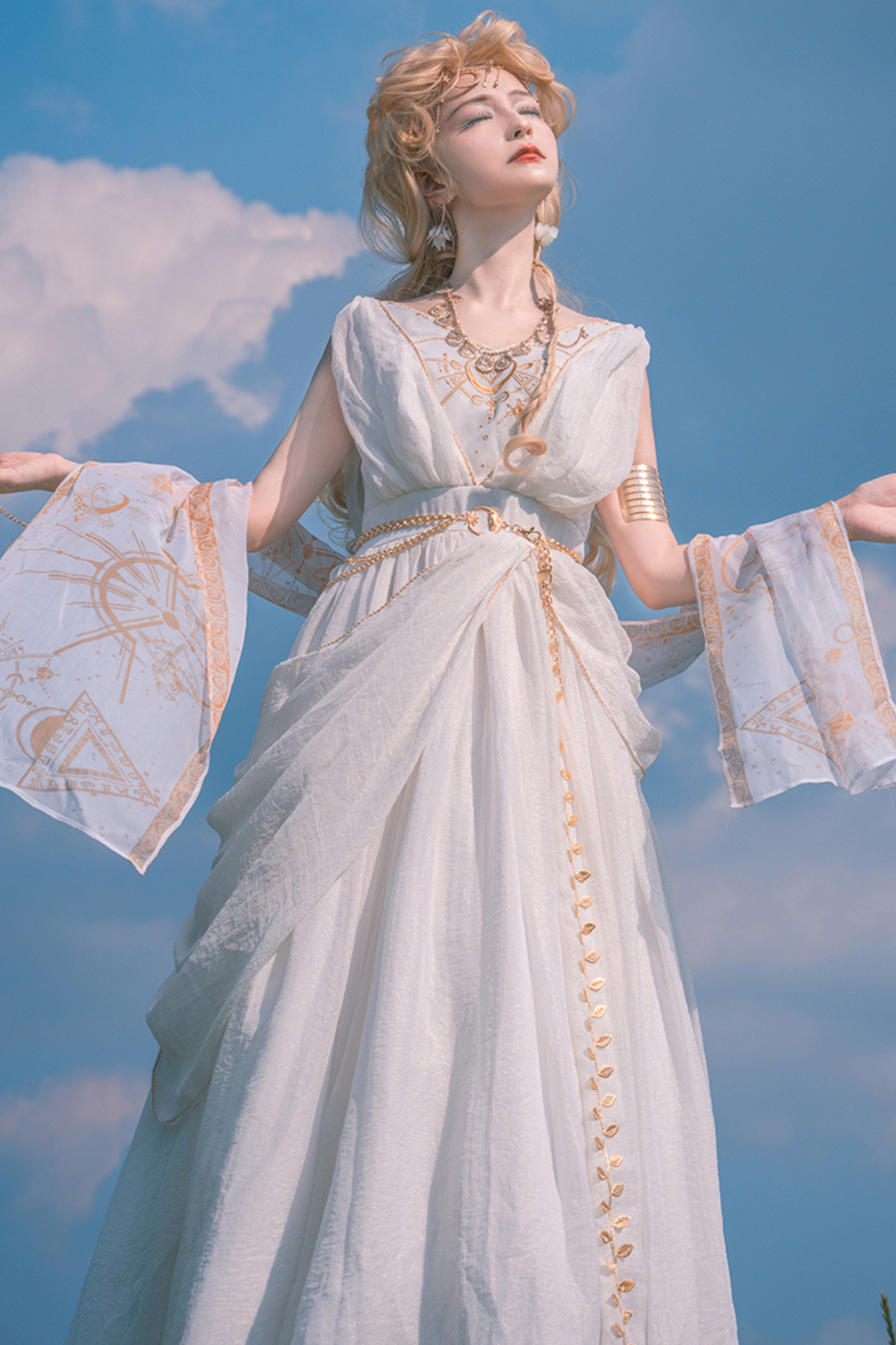 Exotic Elegant Kula JSK with waist chain + shawl + bracelet + necklace