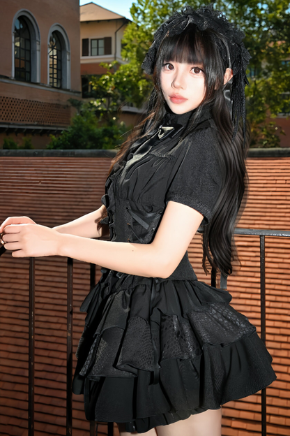 哥特蕾丝束腰连衣裙