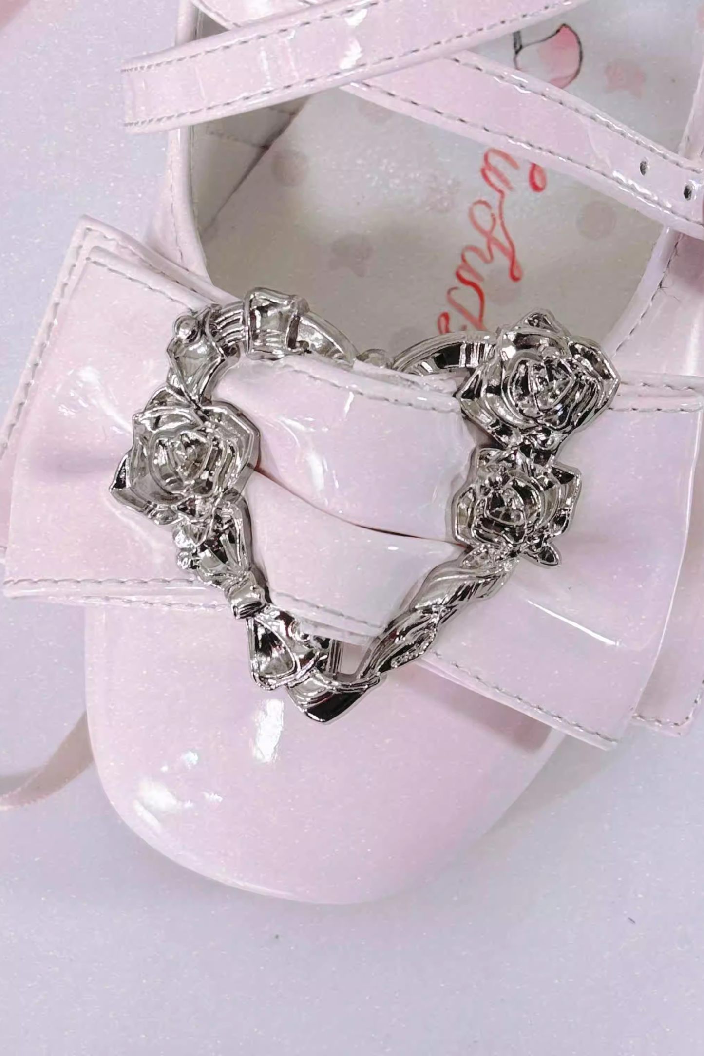 ラブバックルクリスタルヒールシューズ