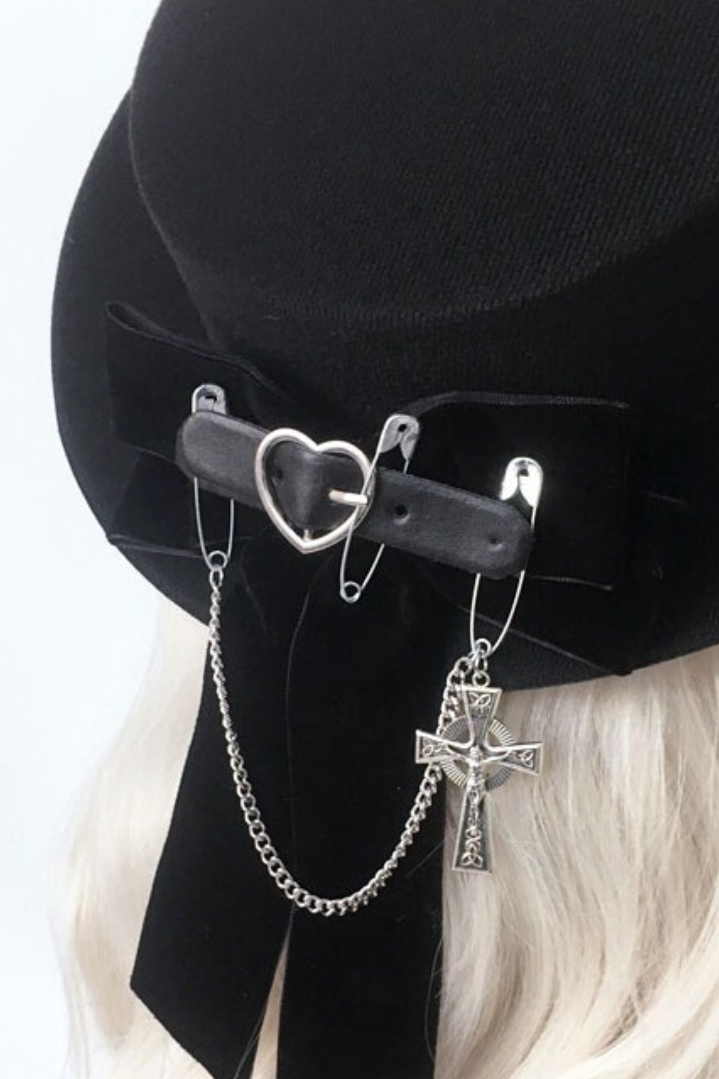 ハートバックルリボンフラットハット