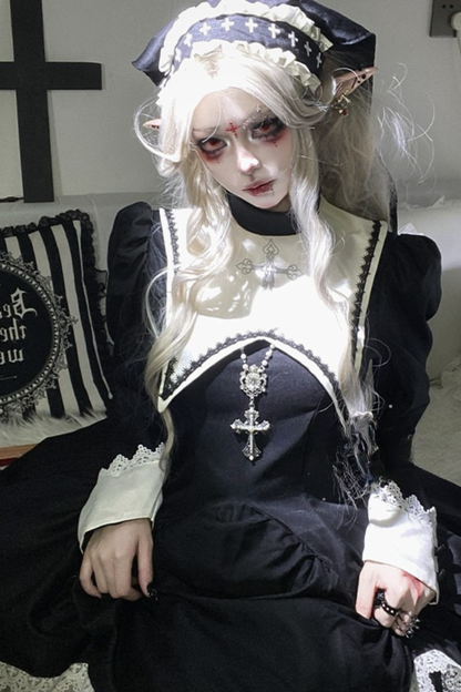 ゴシックメイドロリータドレス