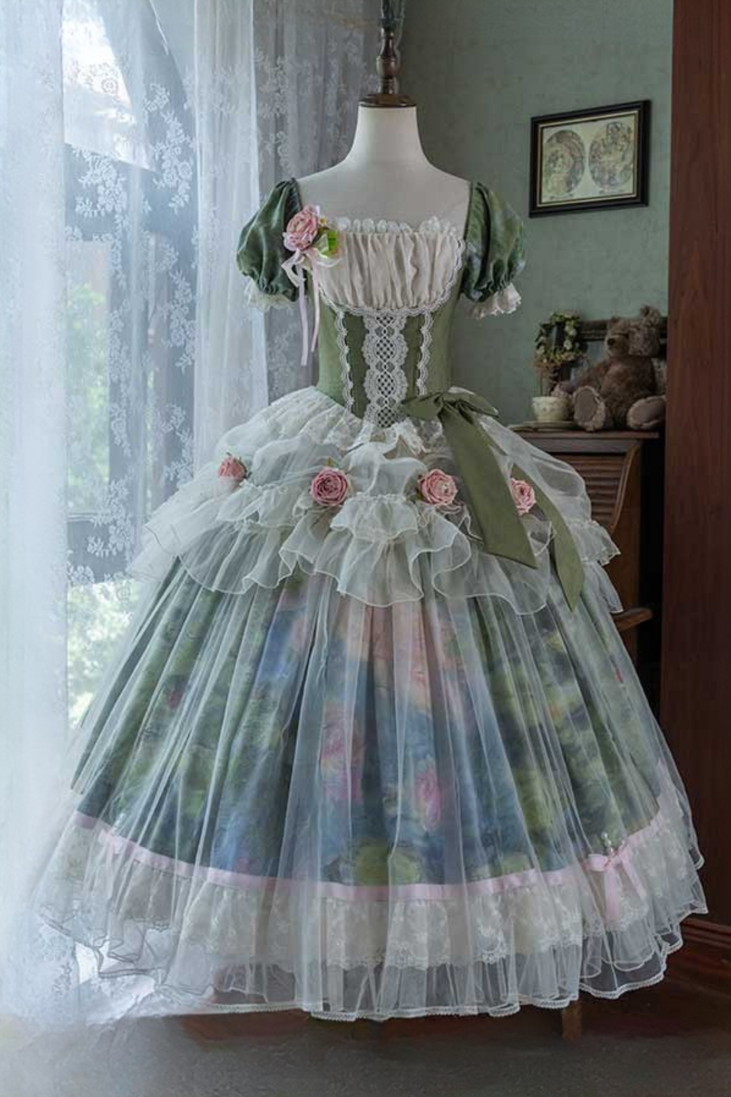 [Pre-order Deadline: May 15] Monet Garden Oil Handle Classical Chiffon Dress + Bustier