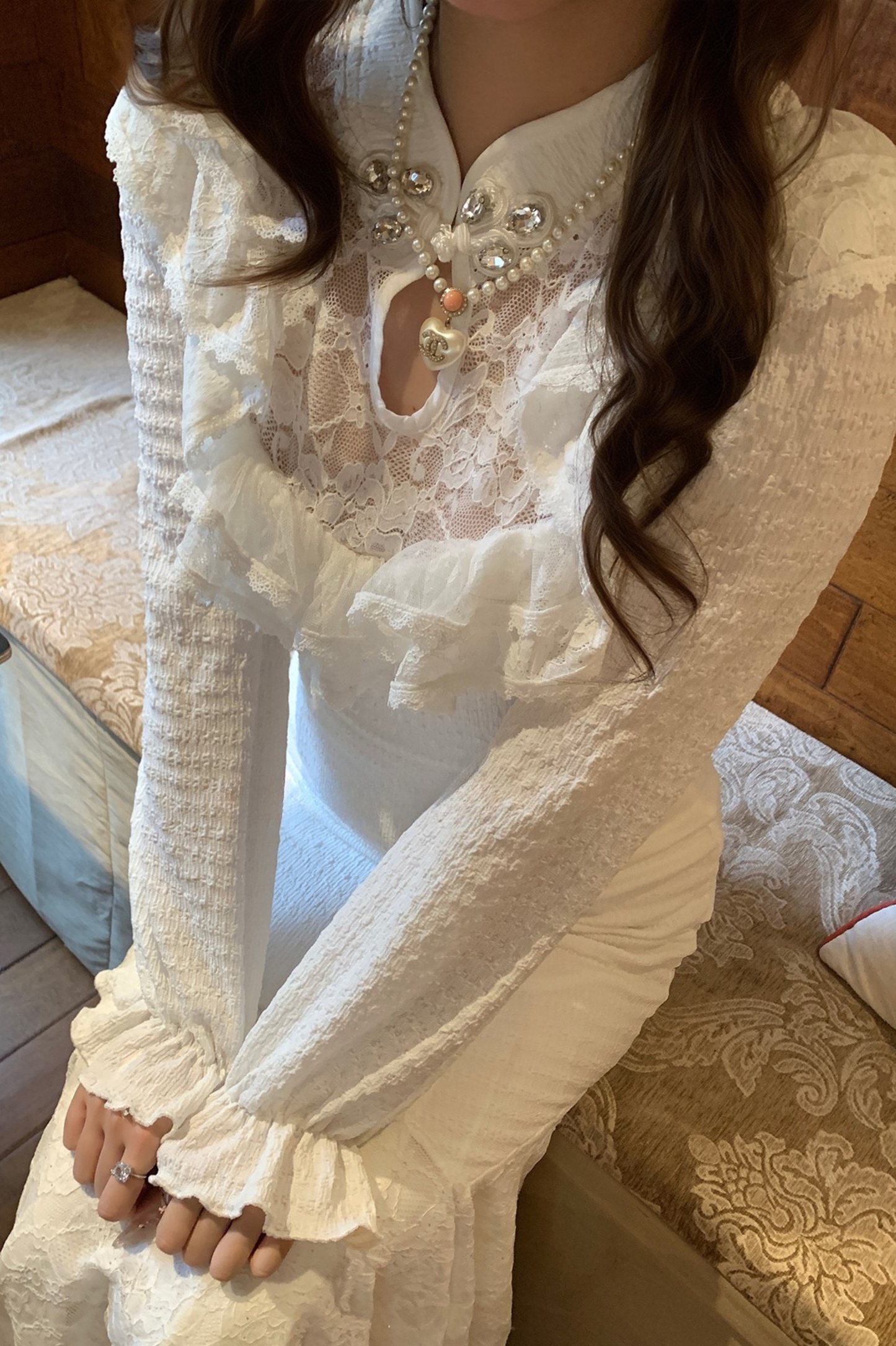 パフスリーブニットレースワンピース