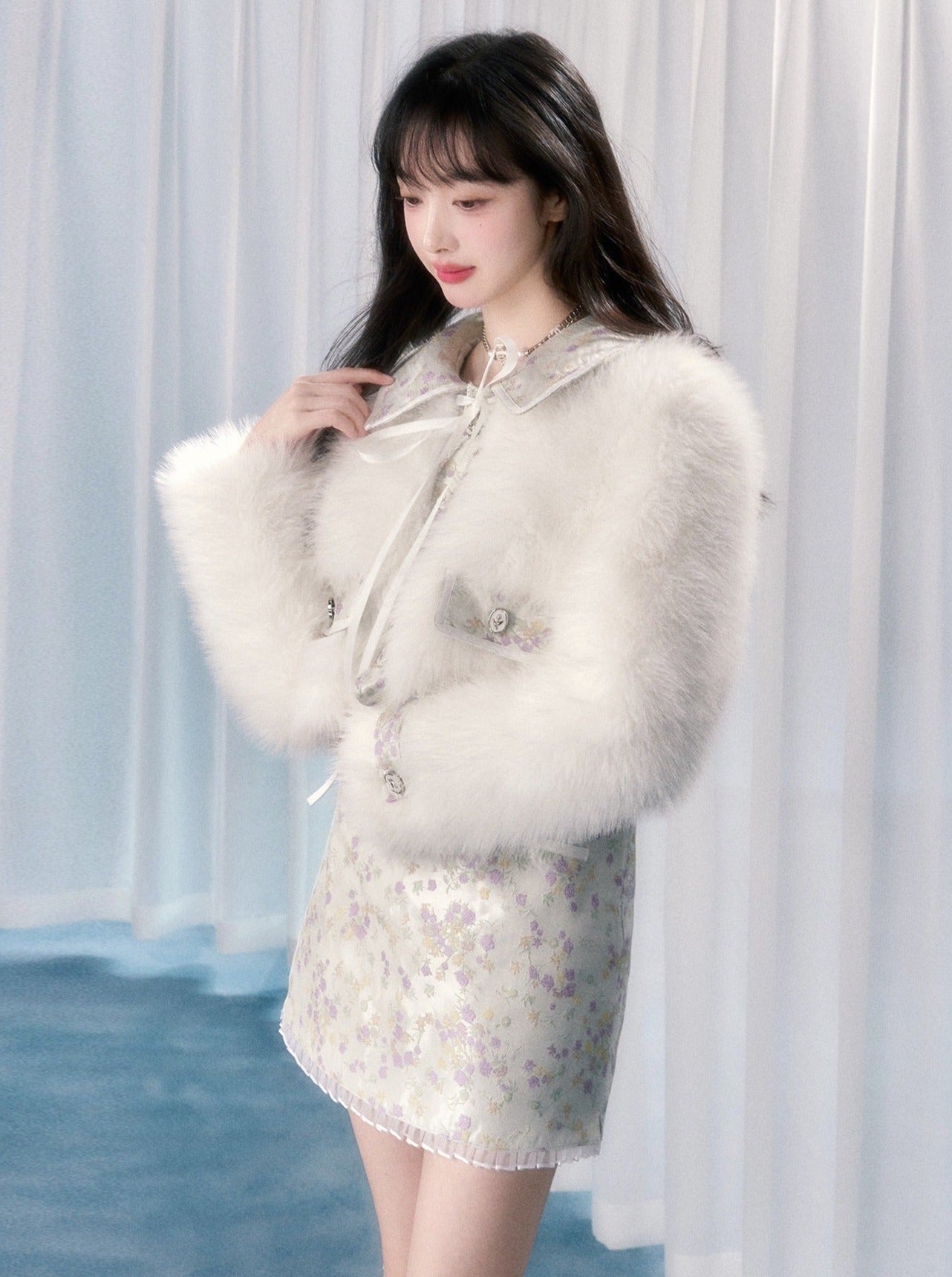 White Fur Retro Flower Duck Jacket