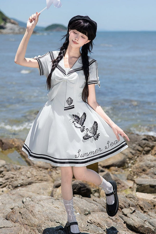 【10月1日予約締切】Blue/White Sailor Collar Bird Embroidery Lolita Bow Dress