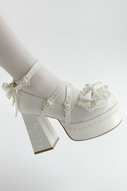 [Mar. 26, 2012 reservation deadline] Tea Time Cute Embroidery High Heels