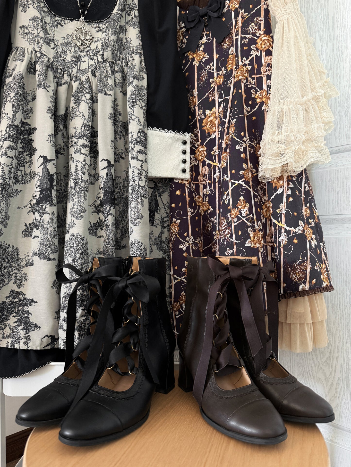 【12月26日予約締切】エレガントアンティークロリータレースアップブーツ