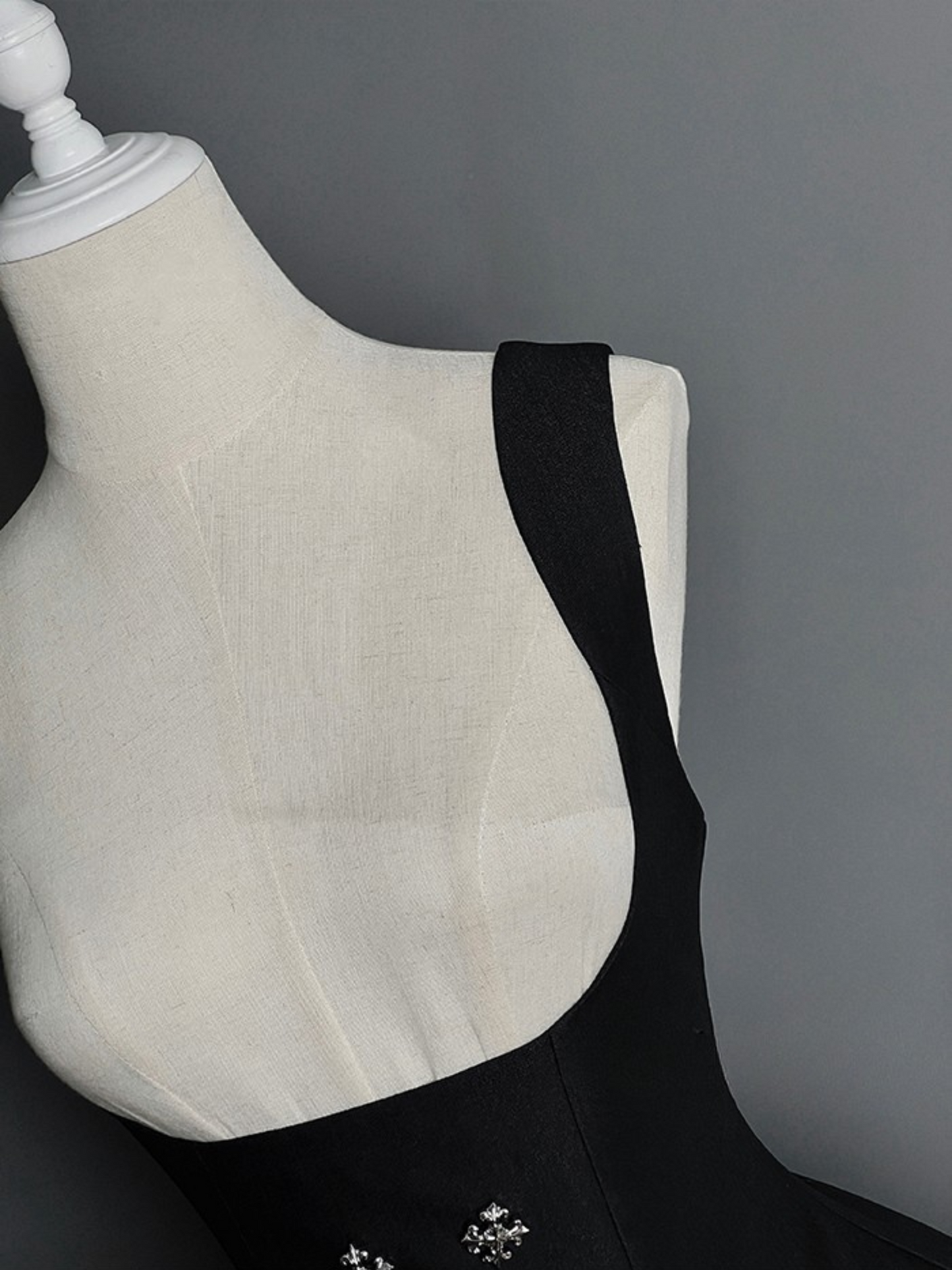 【1月8日予約締切】ダークナイトバトラーゴシックシリーズストラップドレス