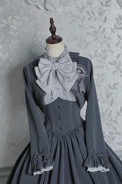 【12月23日予約締切】ビクトリアデュークエレガントクラシックフリルスタンドカラーリボンシャツ