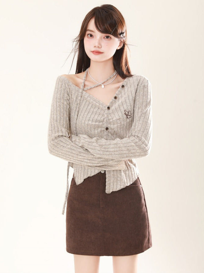 Butterfly Niche Design Slim V Neck Strap Knit