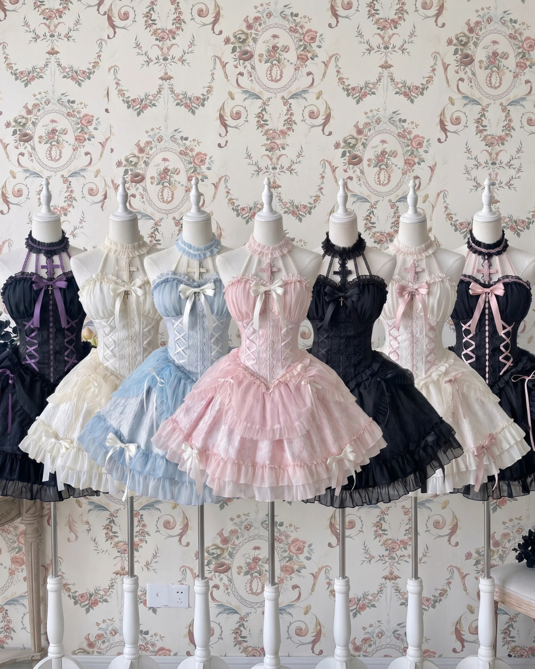 [Fecha límite de reserva: 8 de agosto] Vestido lolita de muñeca con cuello halter cruzado y tutú