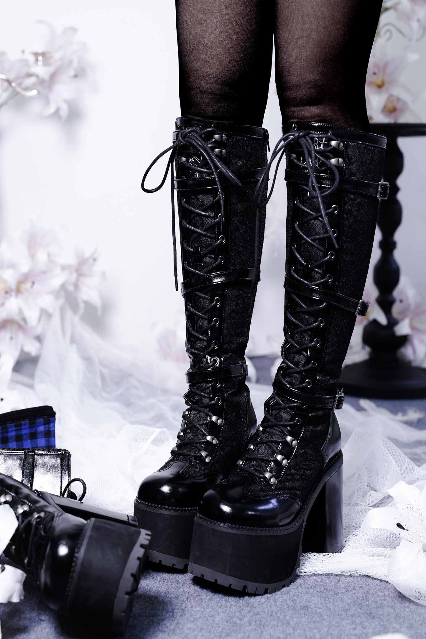 【4月4日予約締切】レースゴシックスエードレースアップブーツ