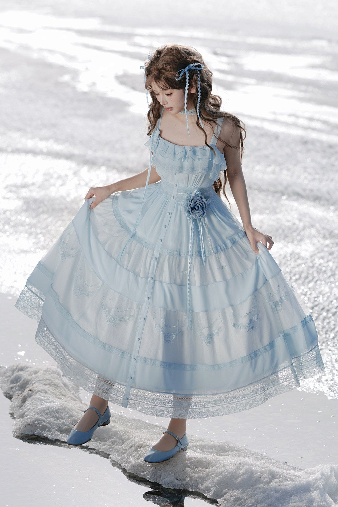【Cierre de reservas: 22 de junio】Vestido romántico en capas con bordado floral azul/negro