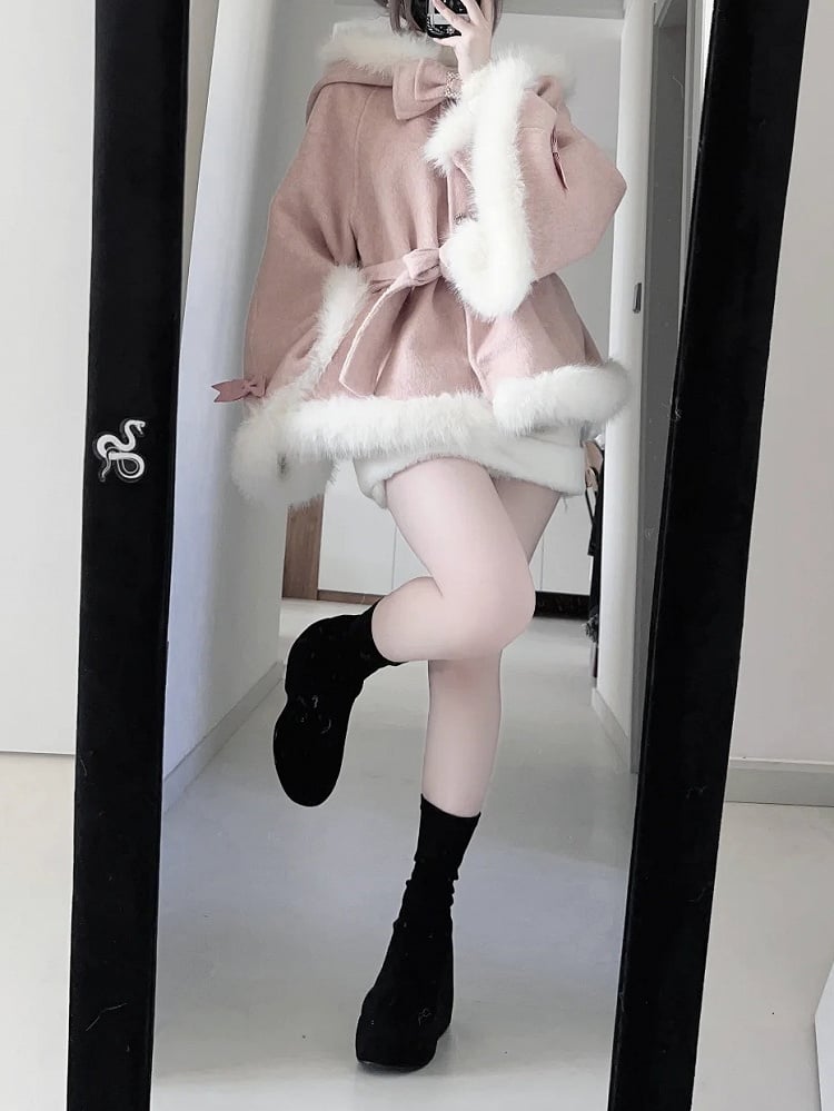 [Deadline for reservations: December 18] Bunny Ear Hoodie Fur Ribbon Cape Coat