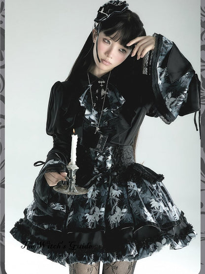 [Précommande jusqu'au 13 mai] Chemise à volants noire à fleurs gothique Bone Iris + jupe corset + accessoires