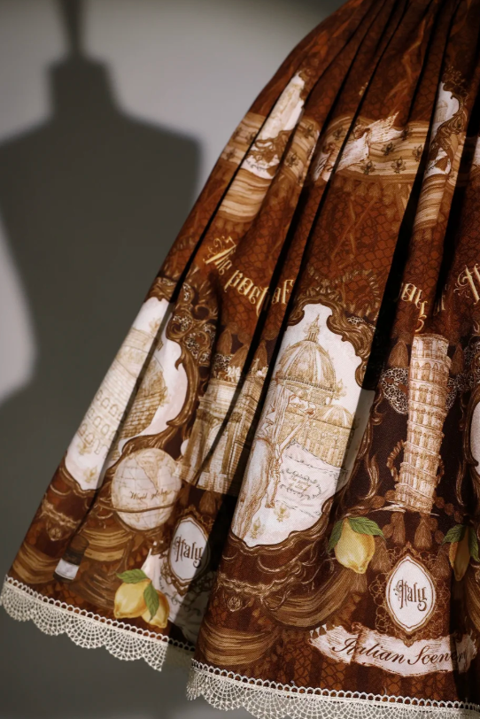 [Pre-order Deadline: November 6] Navy Blue/Brown Classic Italian Travel Diary Lolita Vintage Print Skirt