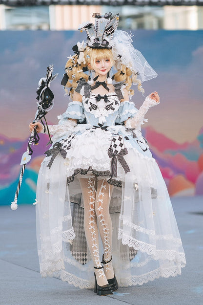 [Cierre de reservas: 24 de julio] Vestido lolita azul de Alicia en el País de las Maravillas con hombros descubiertos, lazo de cartas y superposición de tul (largo/corto)