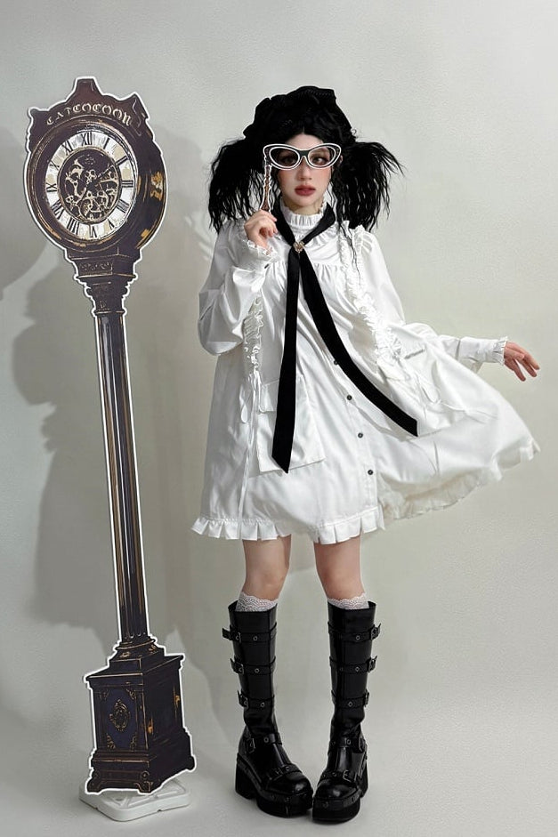 【11月6日予約締切】White/Black Gothic Lolita Drawstring Frill Strap Doll Dress