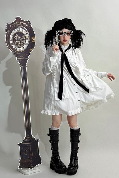 【11月6日予約締切】White/Black Gothic Lolita Drawstring Frill Strap Doll Dress