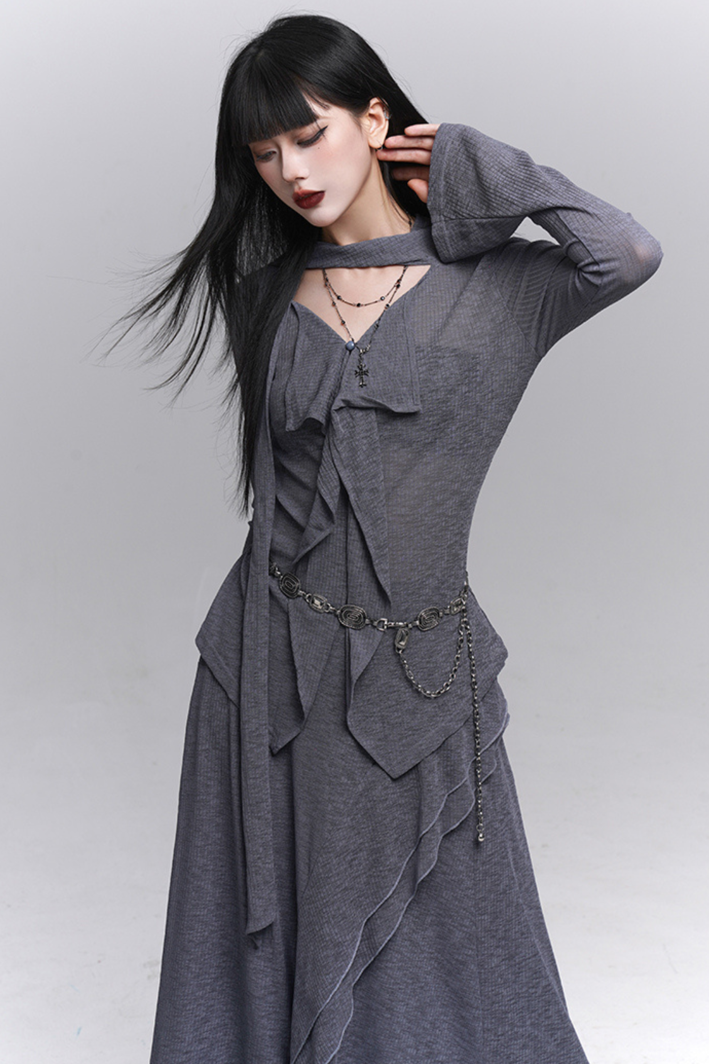 ダークシックトップス＋ロングスカート