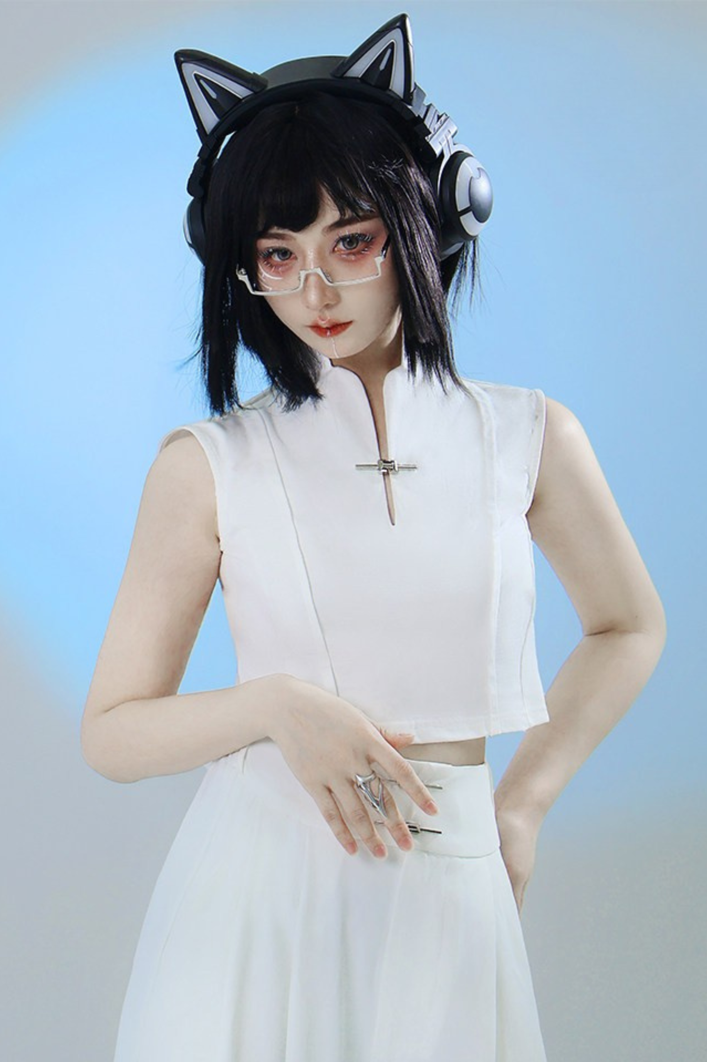 [Pre-Order] Black/White Cyber Chinese Crop Top