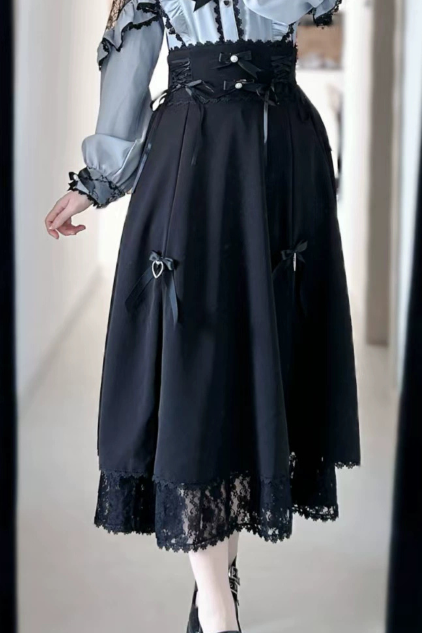 フレンチレーストリムシャツ+ロングスカート