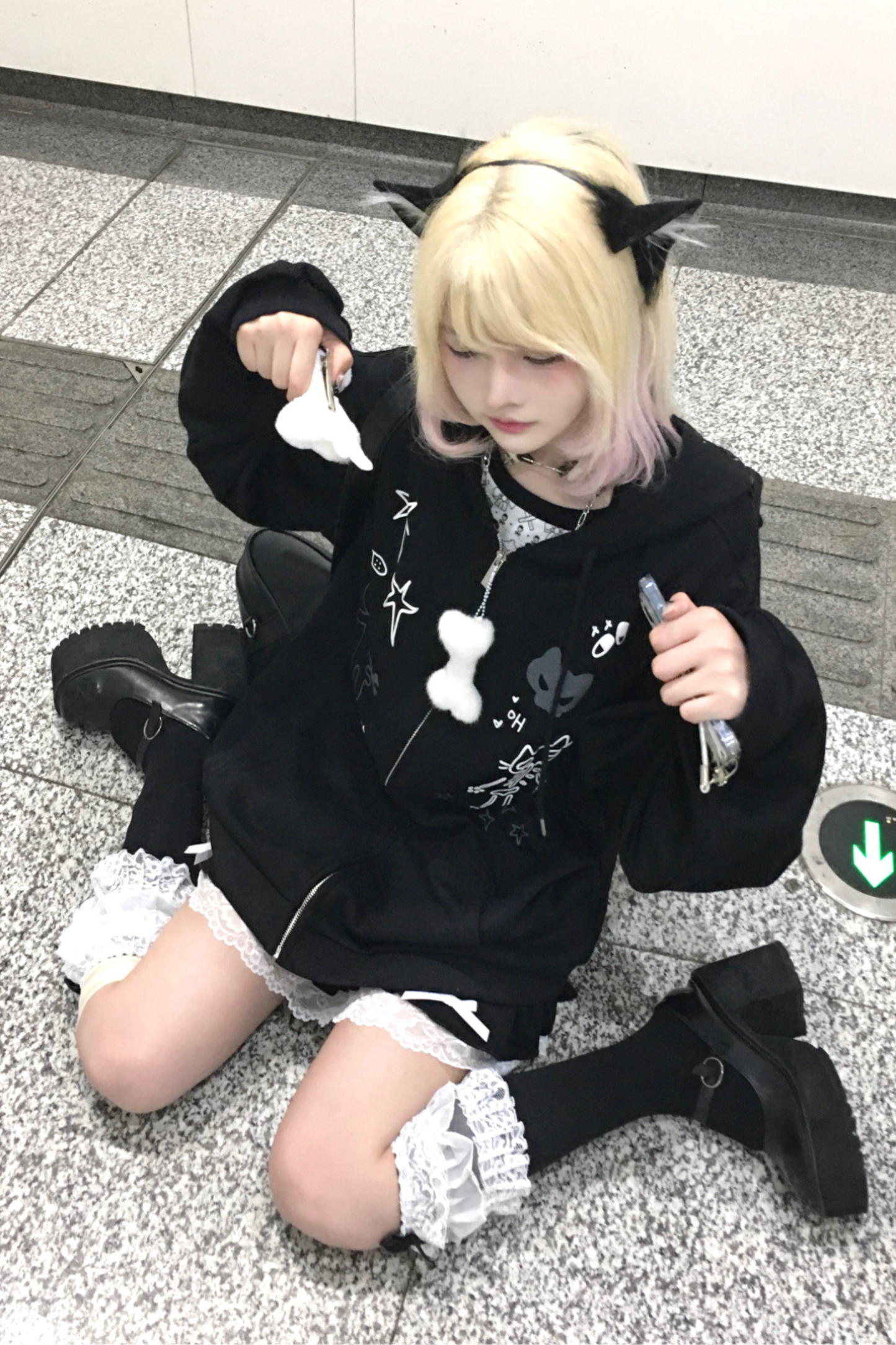 猫耳サブカルルーズパーカー