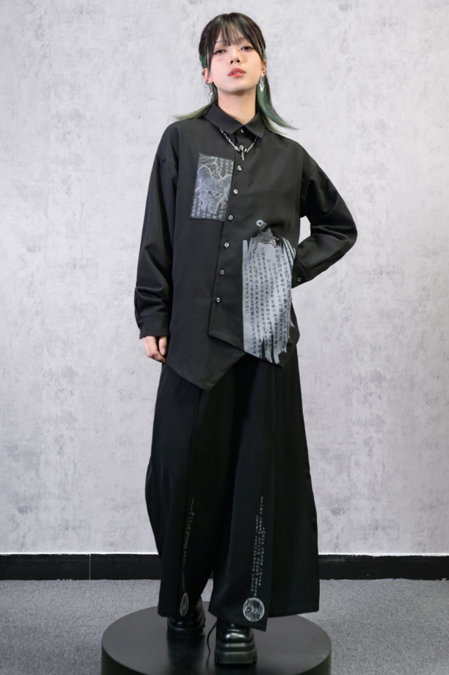 Asymmetrical China Mode Shirt