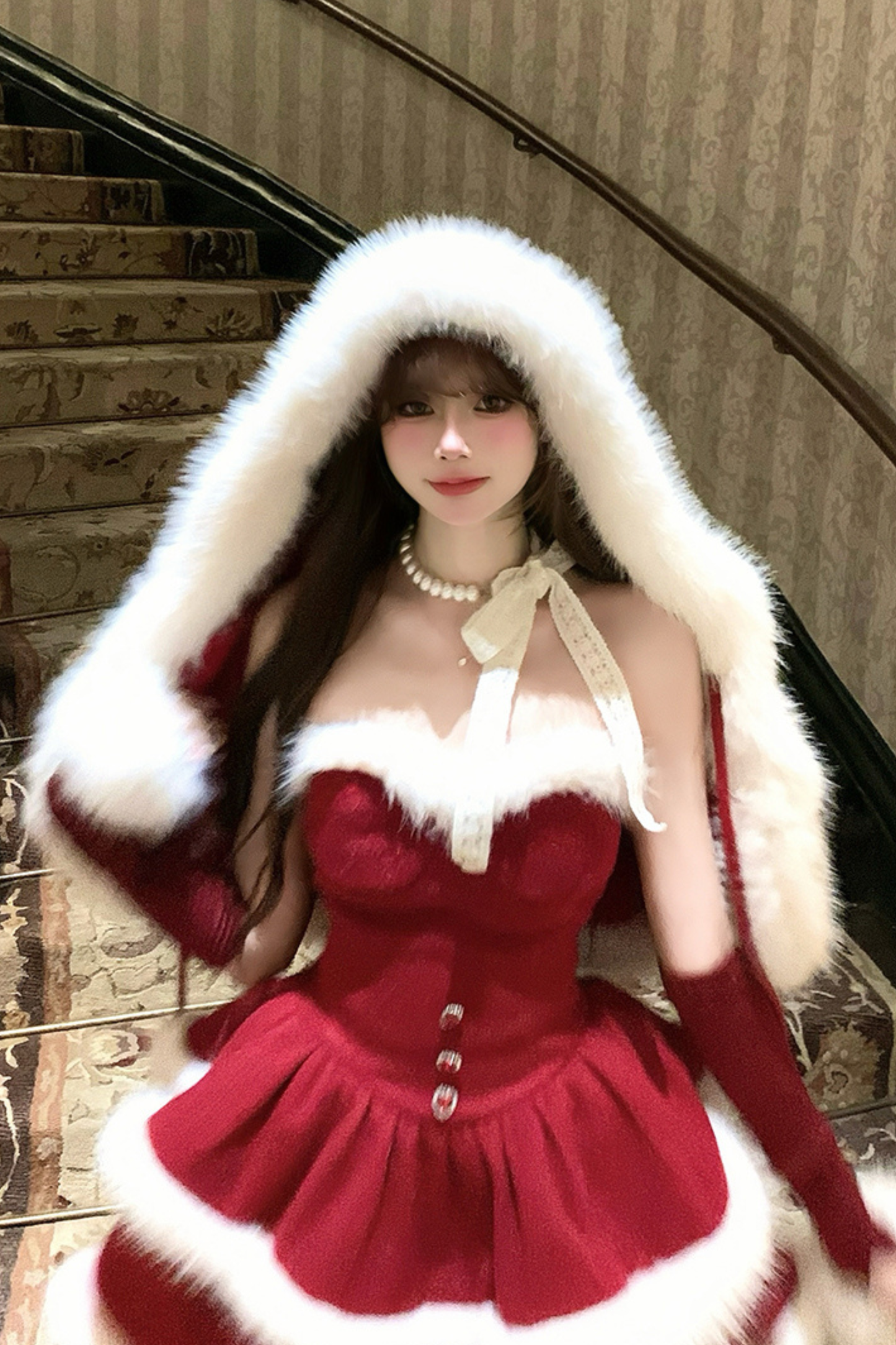 レッドベルベットケーキファーコート+サスペンダースカート+スリーブ