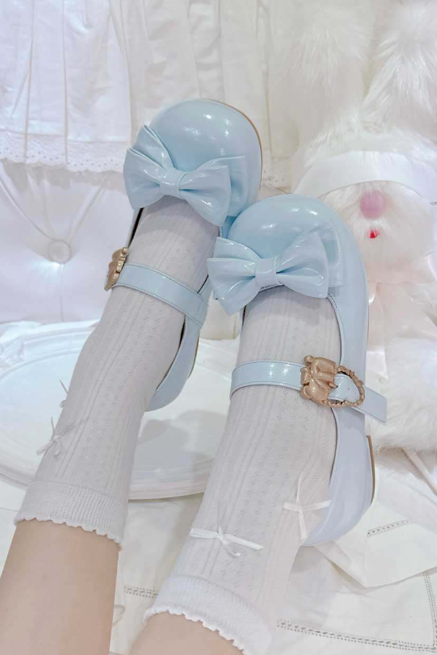 Glossy Sheep Bowknot Shoes