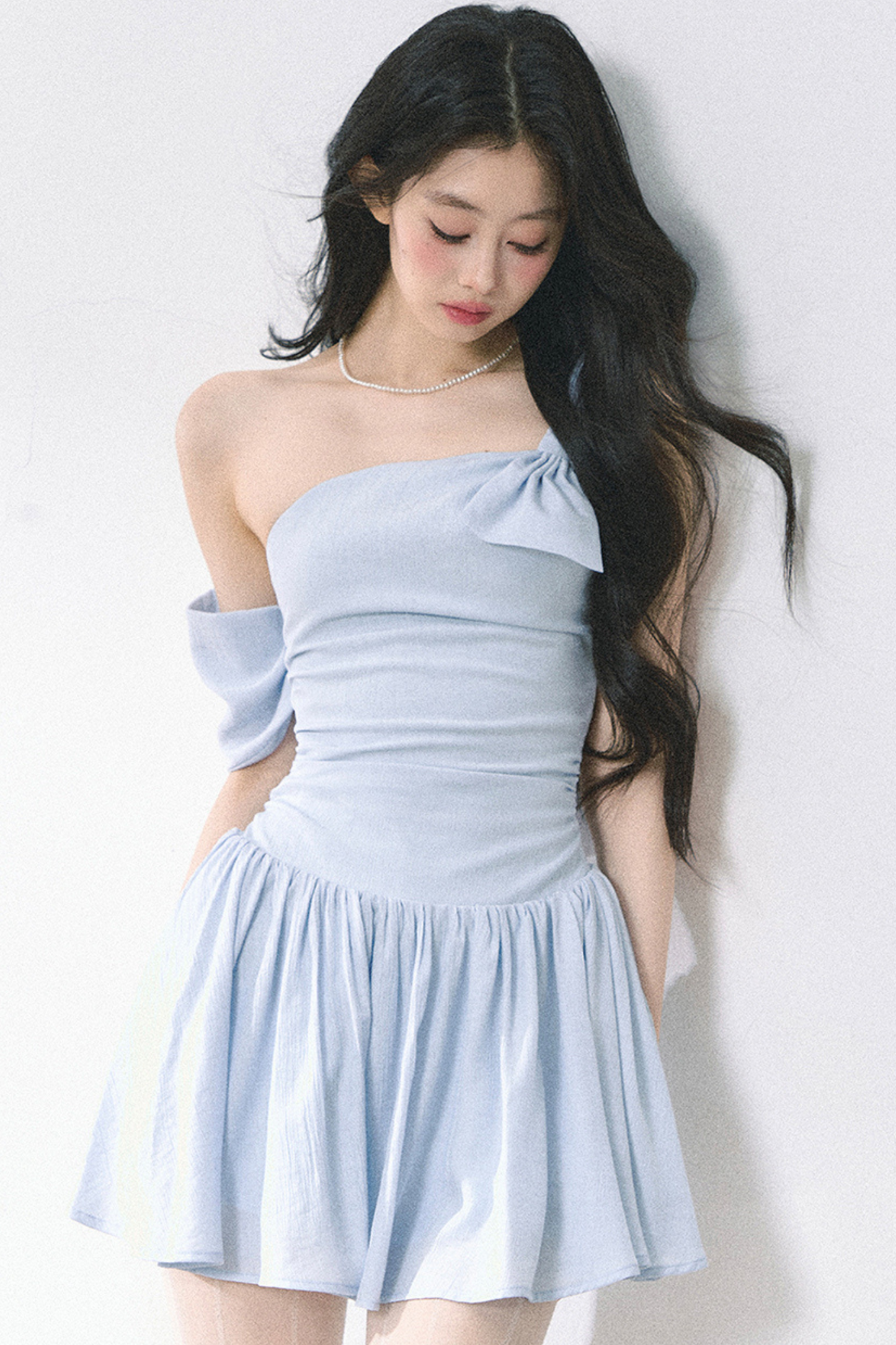 Sweet girly off-the-shoulder dress