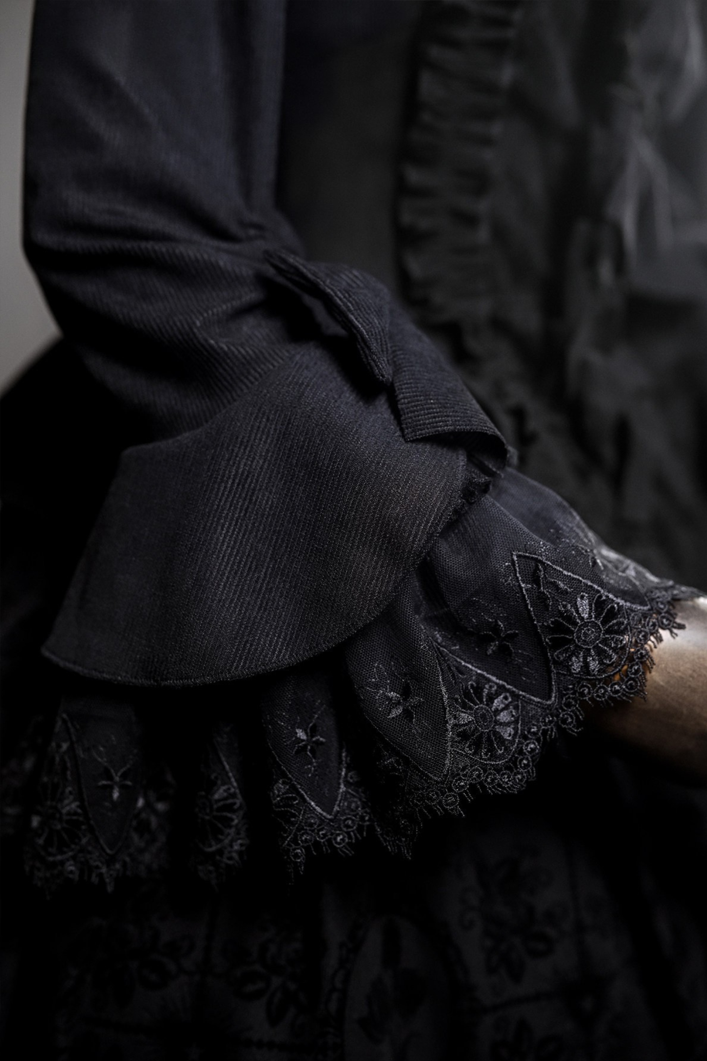 【2月13日予約締切】ナイトフォールヴェルサイユゴシックダークゴージャスロリータドレスセットアップ＋アクセサリー