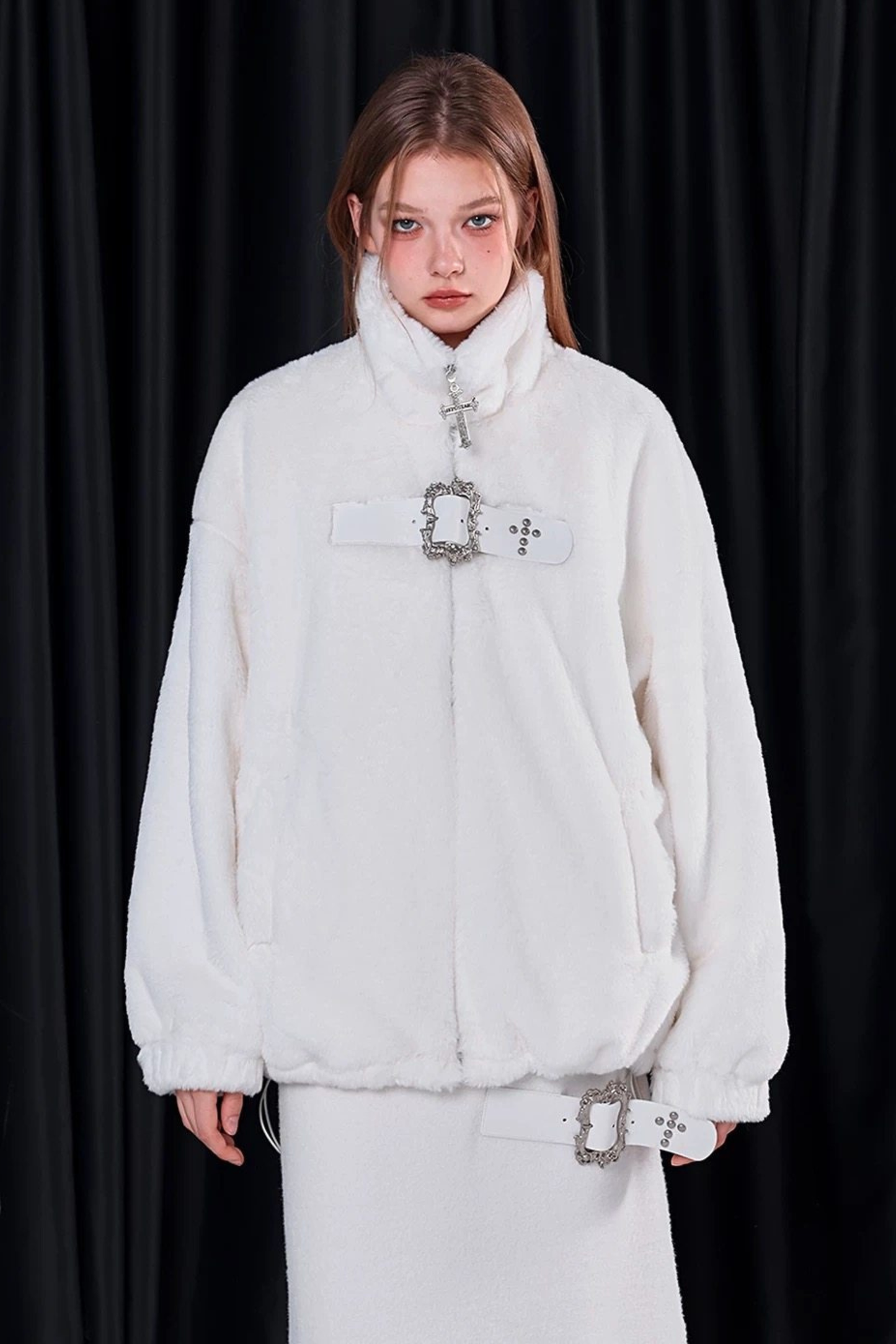 ゴシッククロスベルトフォーコート