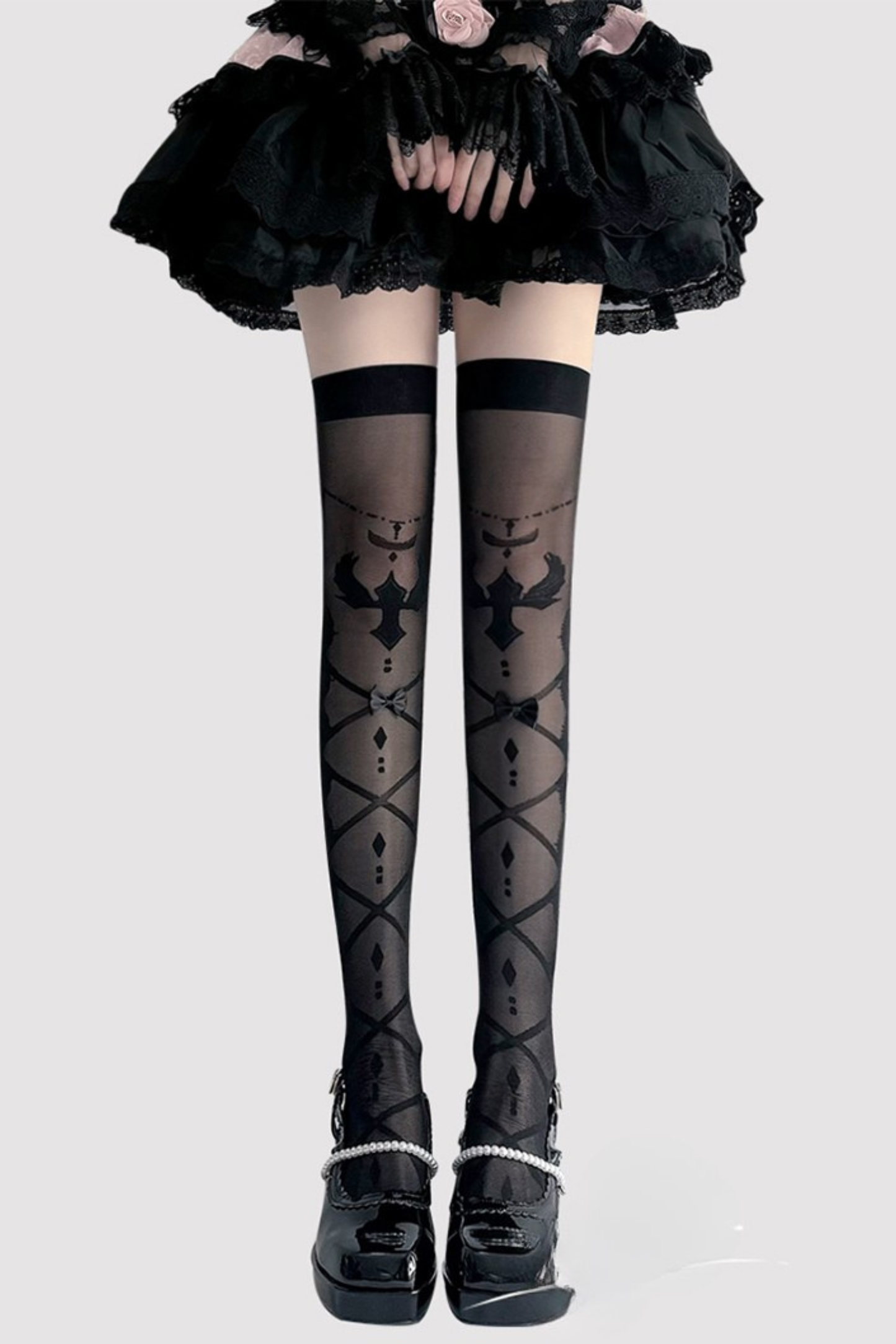 Lace-up sheer knee-high socks
