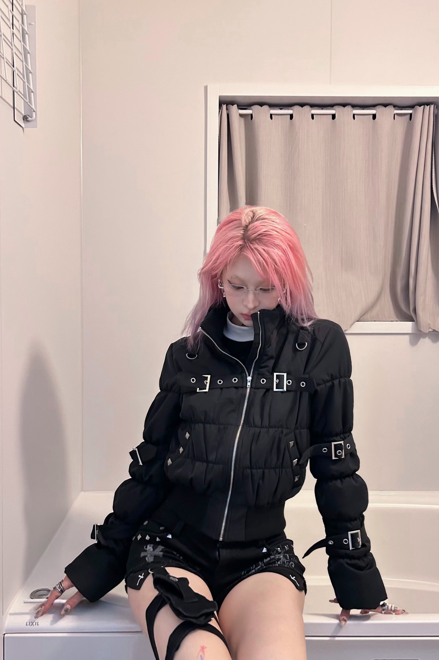 バックルストラップパンクアウター