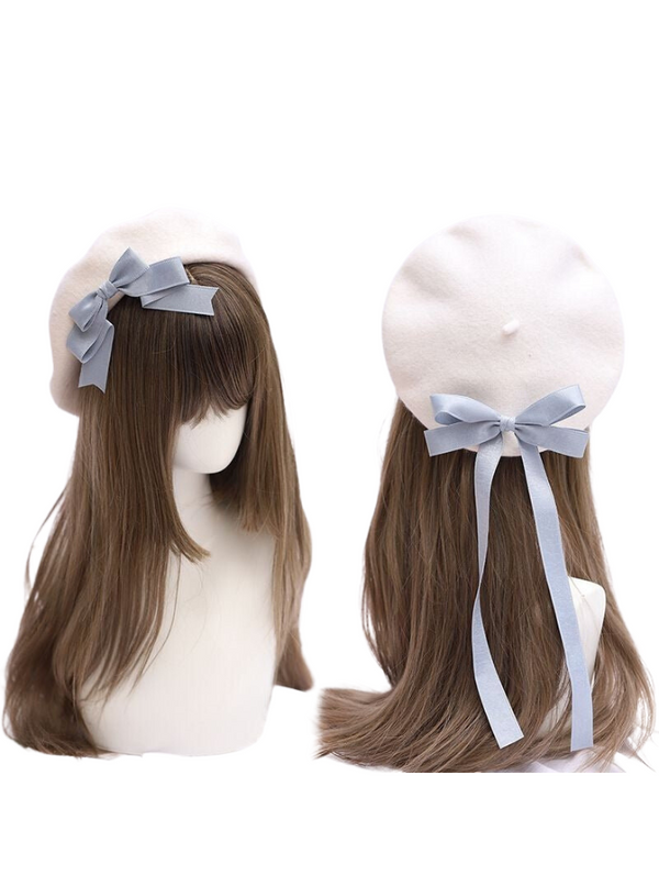 Sweet beret with ribbon