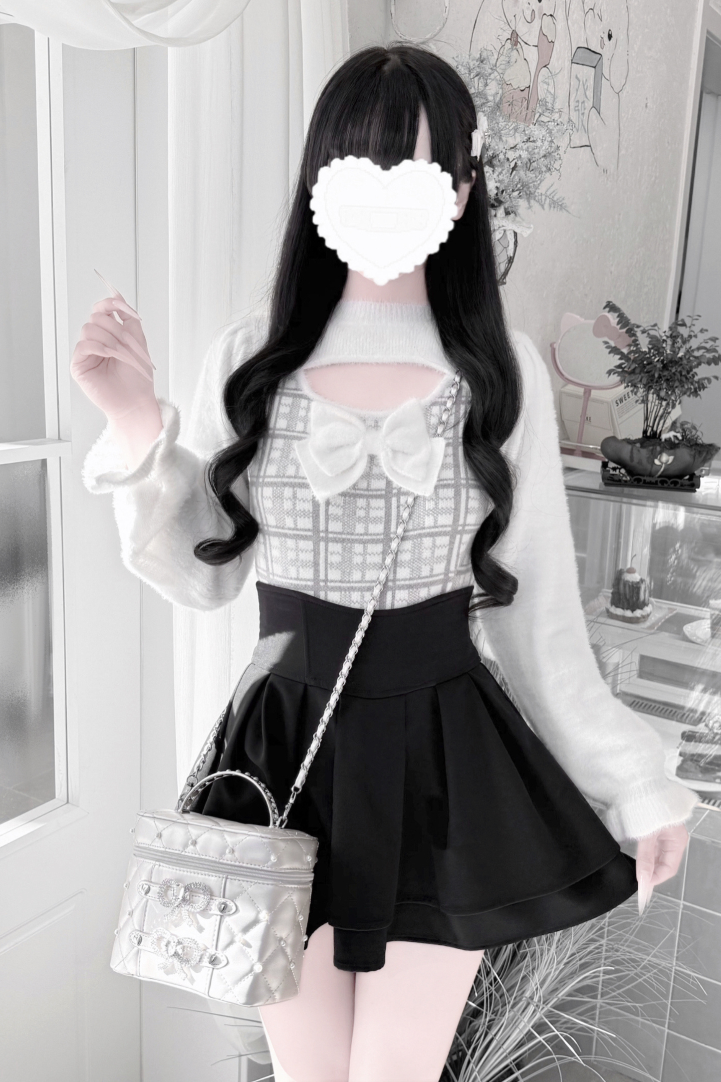 Ribbon Checked Open Chest Sweater