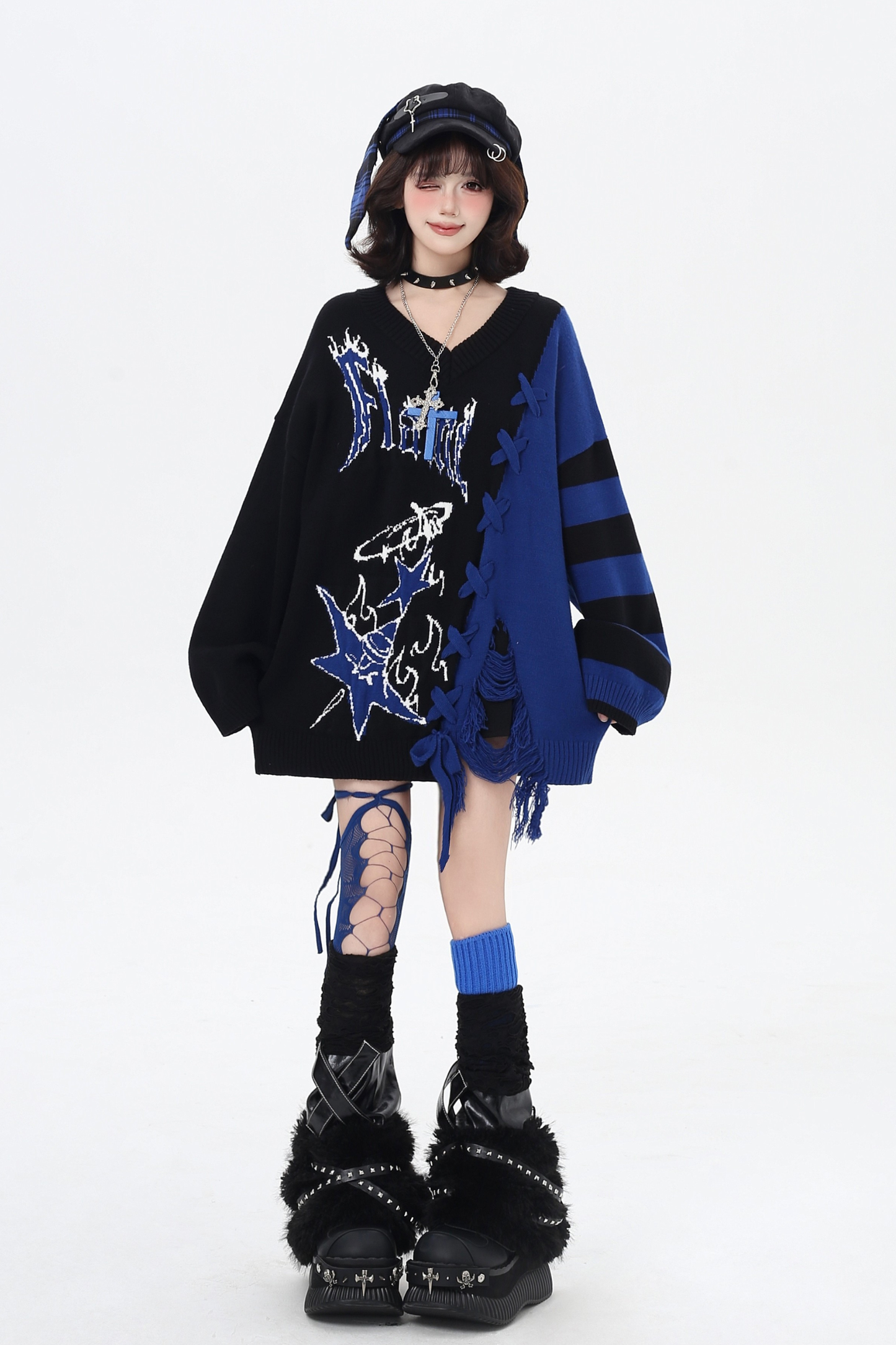 ダークストラップデザインルーズセーター