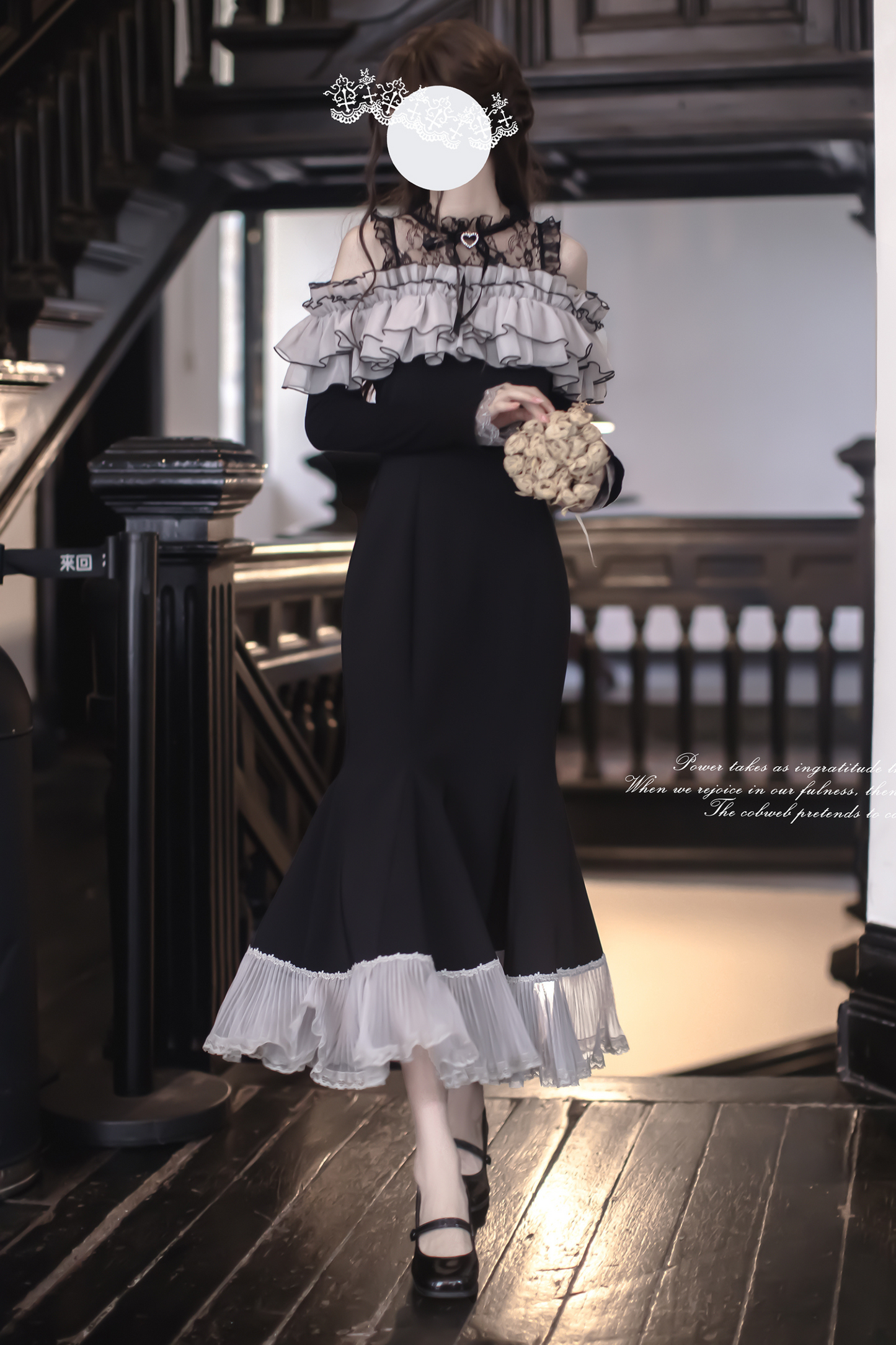 Voluminous Ruffled Off-the-shoulder Edge Fishtail Dress