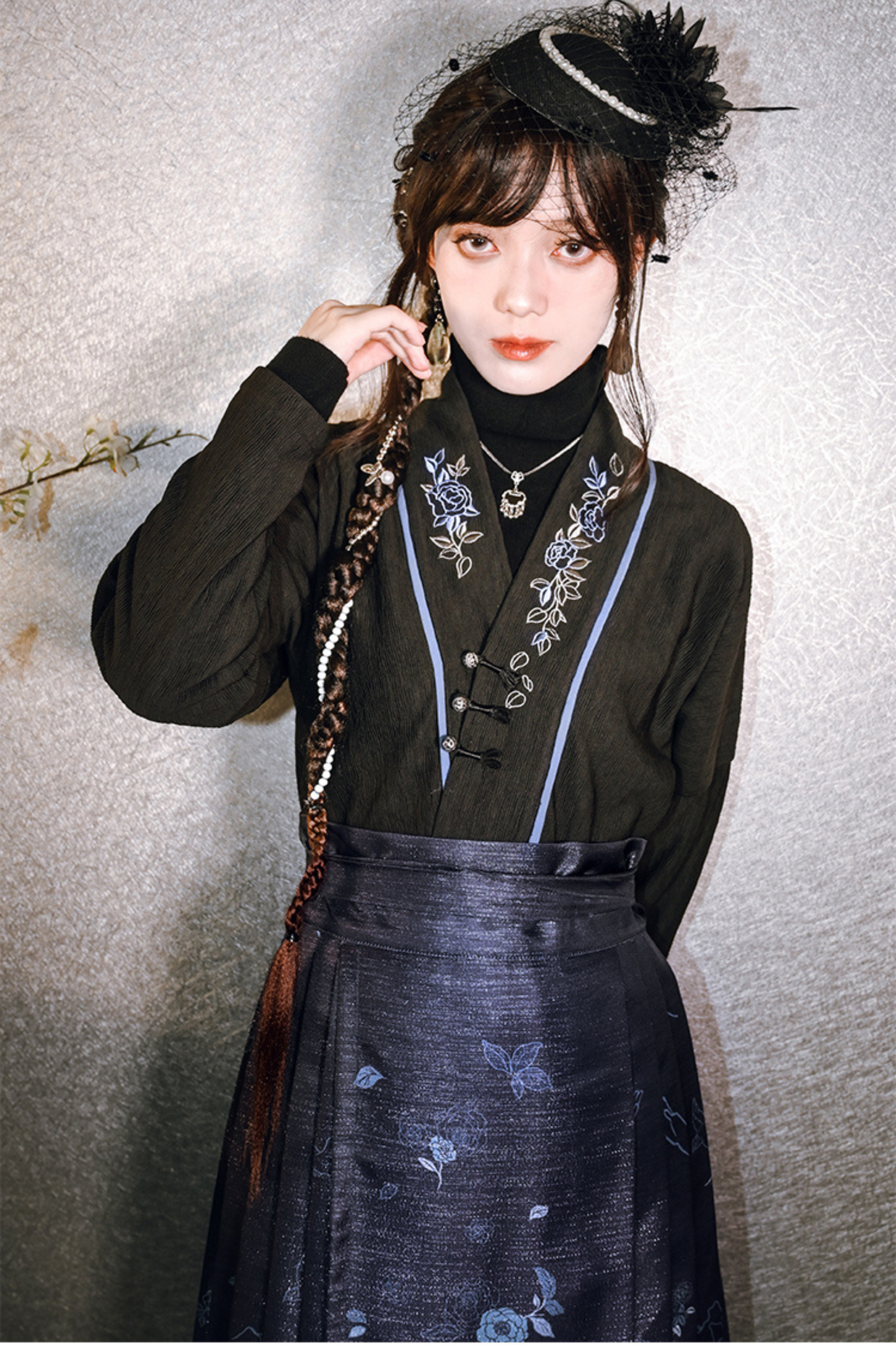 ルアンミントゥドリームチャイナトップス