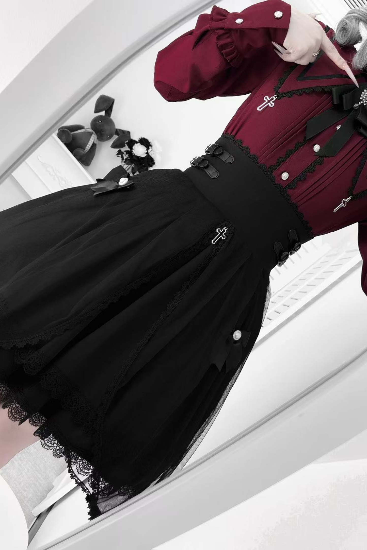 ダークフレンチレースシャツ+スカート