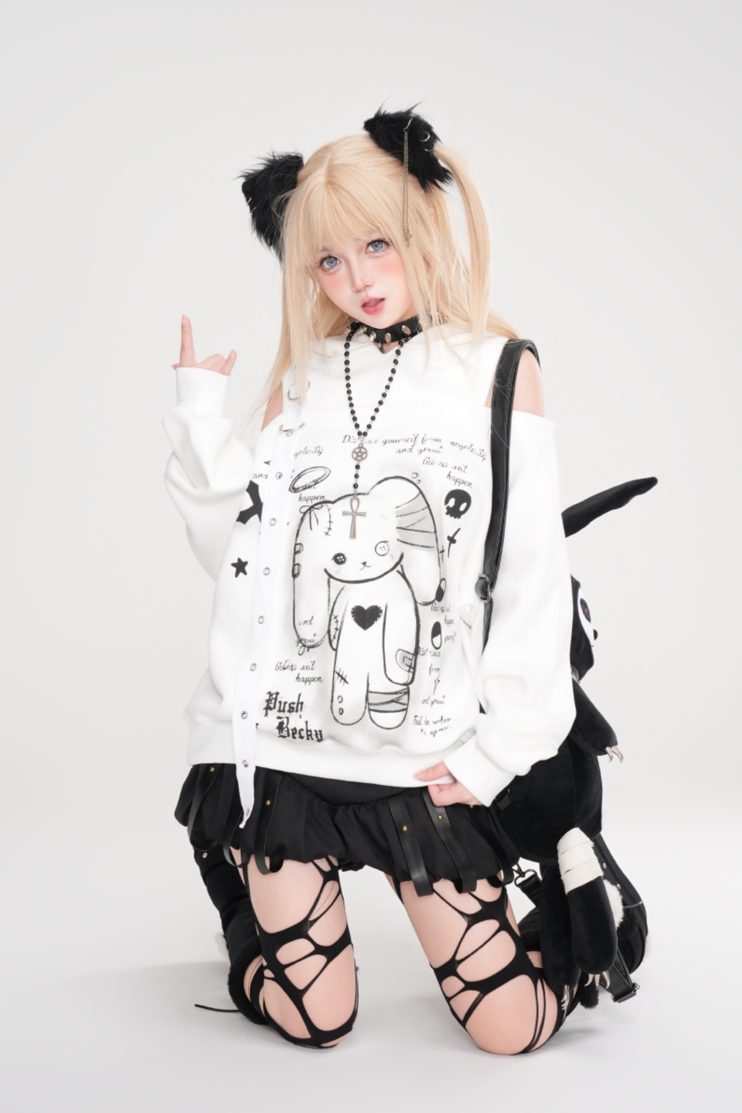 Off-the-shoulder bunny ear jacket