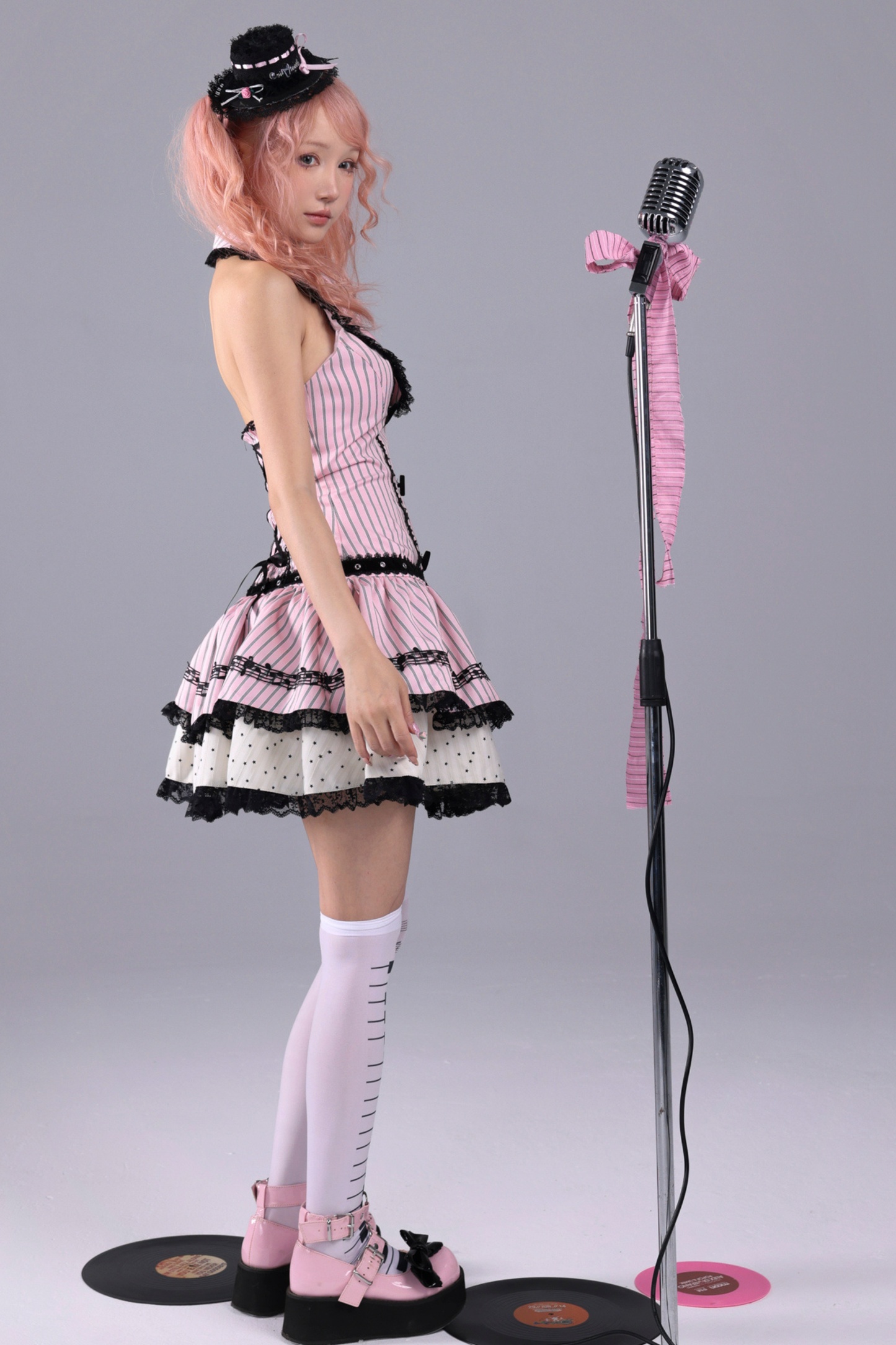 アーシーストライプドパフォーマンスドレス