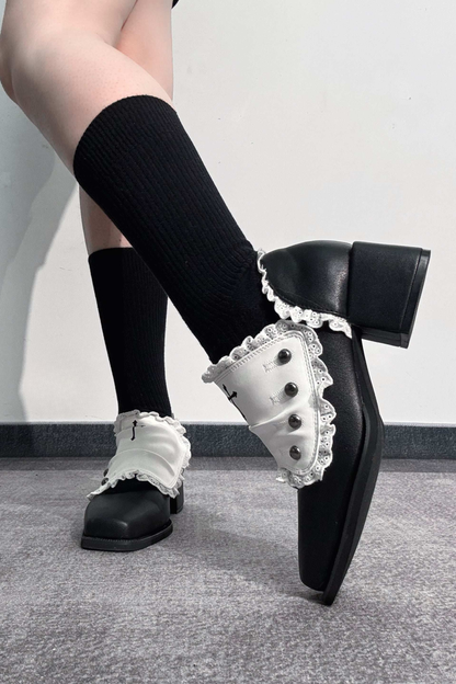 [Reservierungsschluss 24. Mai] Gothic-Lolita-Prinzenschuhe mit Spitzenbesatz und Kreuzdetail