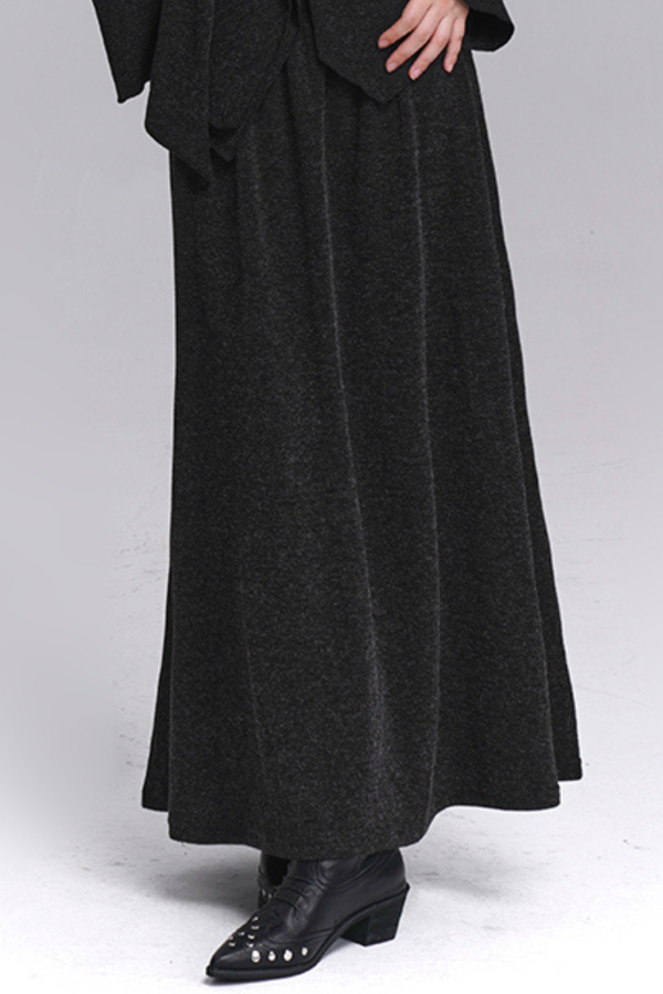 シックモードトップス＋ロングスカート